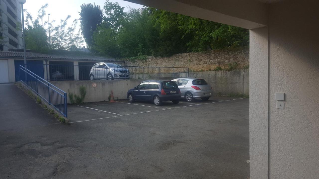 Appartement Bel Avec Parking Gratuit Prive